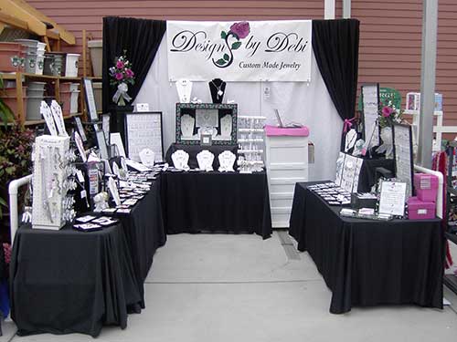 Jewelry vendor display hotsell